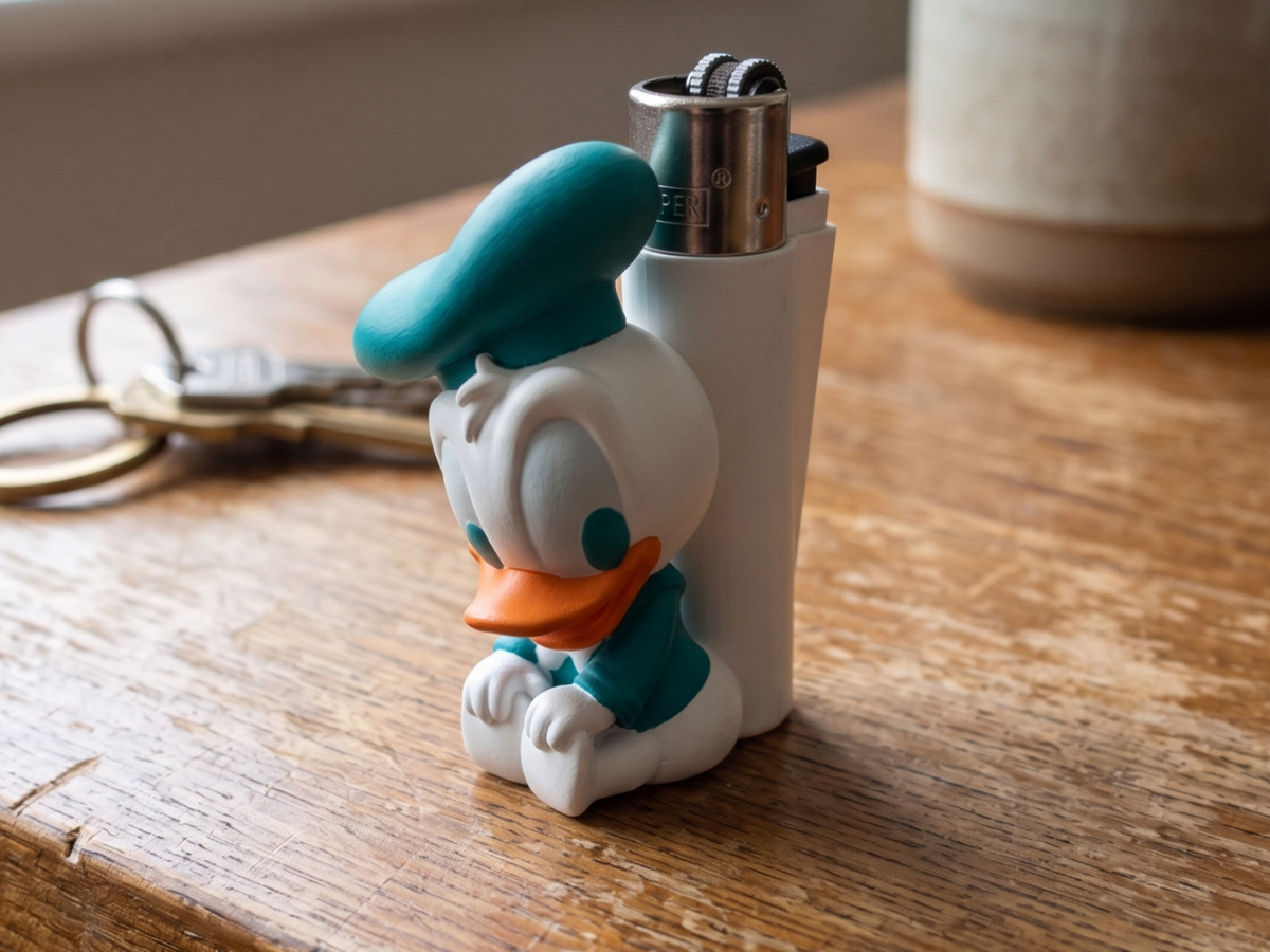Bebek Donald Duck çakmak kılıfı